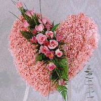 kalp pano karankil ve g�ller   T�rkiye ucuz �i�ek g�nder 