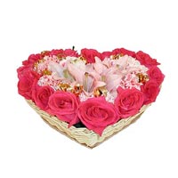 kalp bi�iminde g�ller ve lilyum   T�rkiye �i�ek�iler 