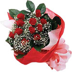  T�rkiye �i�ek sat���  KIRMIZI AMBALAJ BUKETINDE 12 ADET G�L