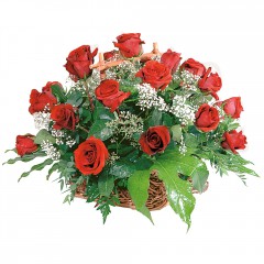 sepet i�erisinde 14 adet k�rm�z� g�l  T�rkiye �i�ek , �i�ek�i , �i�ek�ilik 