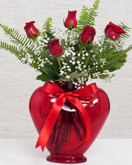 Kalp i�erisinde 5 adet k�rm�z� g�l  T�rkiye online �i�ek�i , �i�ek sipari�i 