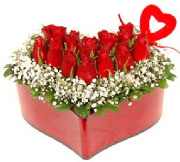Kalp i�erisinde 9 k�rm�z� g�l kalp �ubuk  T�rkiye ucuz �i�ek g�nder 