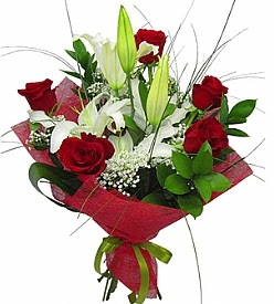 1 dal kazablanka 5 k�rm�z� g�l buketi  T�rkiye 14 �ubat sevgililer g�n� �i�ek 