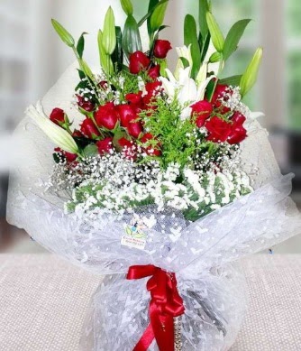 K�z isteme buketi lilyum g�l  T�rkiye yurti�i ve yurtd��� �i�ek sipari�i 