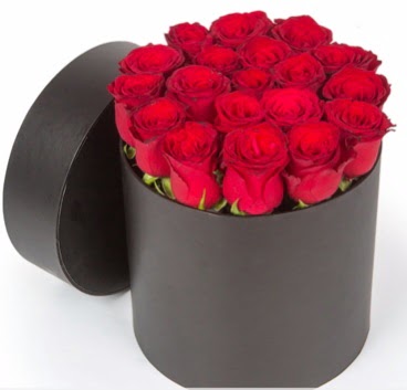 21 adet siyah kutuda k�rm�z� g�l  T�rkiye �i�ek yolla 