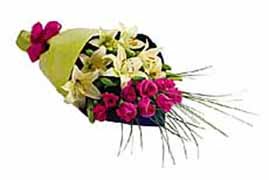 1 lilyum ve 7 g�lden buket   T�rkiye ucuz �i�ek g�nder 