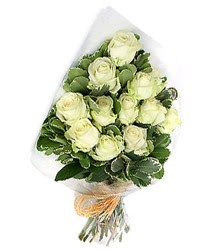  T�rkiye �i�ek online �i�ek sipari�i  12 li beyaz g�l buketi.