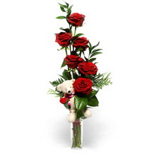  T�rkiye �i�ek , �i�ek�i , �i�ek�ilik  cam yada mika vazo i�inde 7 adet kirmizi g�l ve oyuncak
