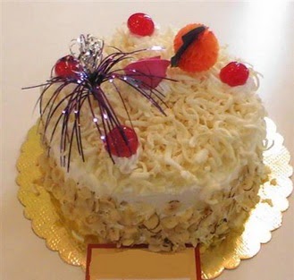 pasta siparisi 4 ile 6 kisilik yaspasta mis lezzette  T�rkiye online �i�ek�i , �i�ek sipari�i 