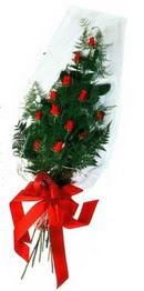  T�rkiye g�venli kaliteli h�zl� �i�ek  11 adet kirmizi g�l saten kurdelali 