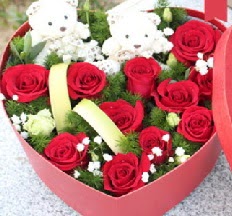 2 adet ay�c�k 9 k�rm�z� g�l kalp i�erisinde  T�rkiye �i�ek sat��� 