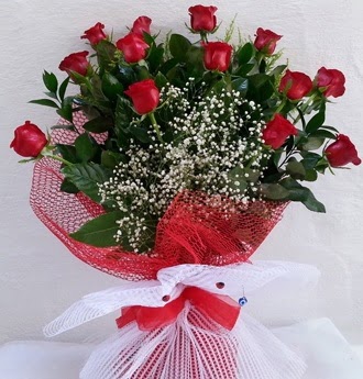 K�z isteme �i�e�i buketi 13 adet k�rm�z� g�l  T�rkiye �i�ek ma�azas� , �i�ek�i adresleri 