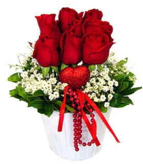 9 k�rm�z� g�l seramik ve kalp �ubuk  T�rkiye yurti�i ve yurtd��� �i�ek sipari�i 